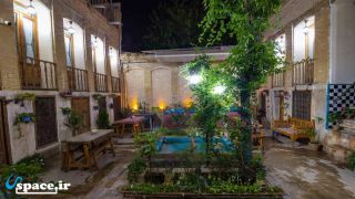اقامتگاه بوم گردی آنا - شیراز